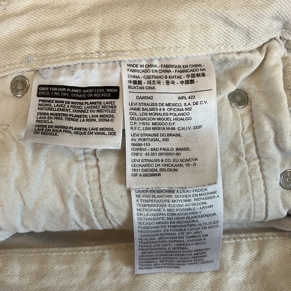 Levi’s Premium 501 Cut Off Denim Jean Shorts - Picture 12 of 16